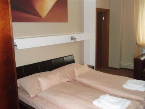 Hotel Galileo Жилина Экстерьер фото
