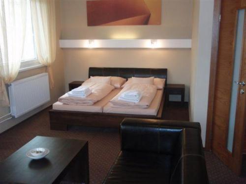 Hotel Galileo Жилина Экстерьер фото